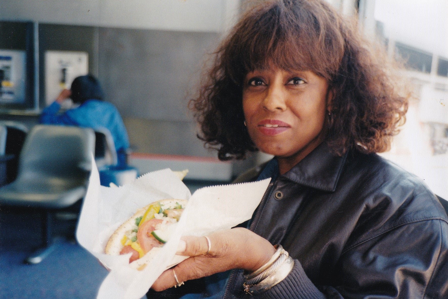 Chicago_Hot_Dog_Mary[1].jpg