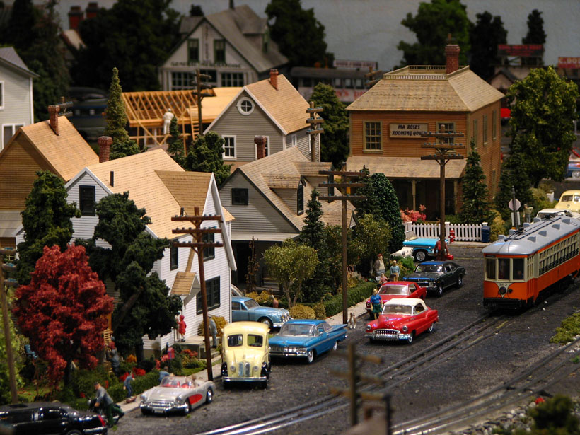trolley by 78.jpg