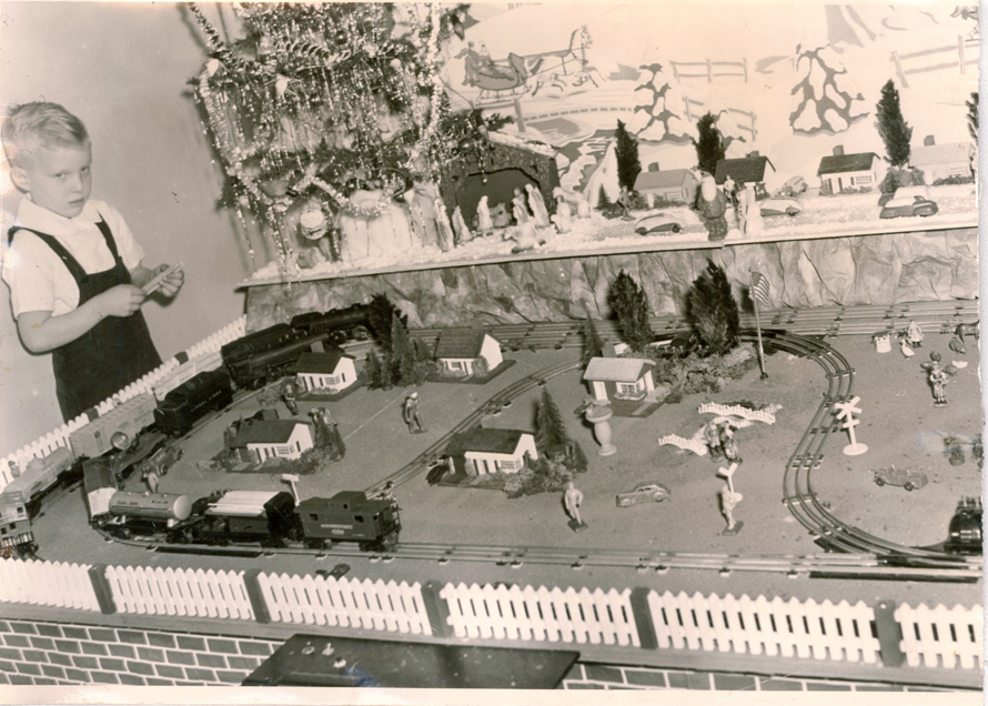 Mom & Dad's Christmas layout.jpg