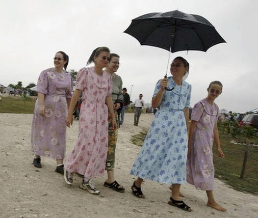 MennoniteWomen.jpg